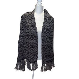 100% Alpaca Black/Gray Geometric Pattern Fringe Scarf Wrap Women's Size OS